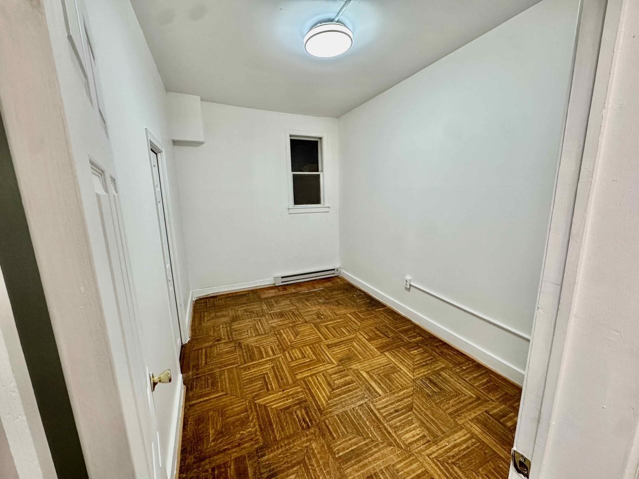 1013 N Charles St #2R - Photo 5 of 7