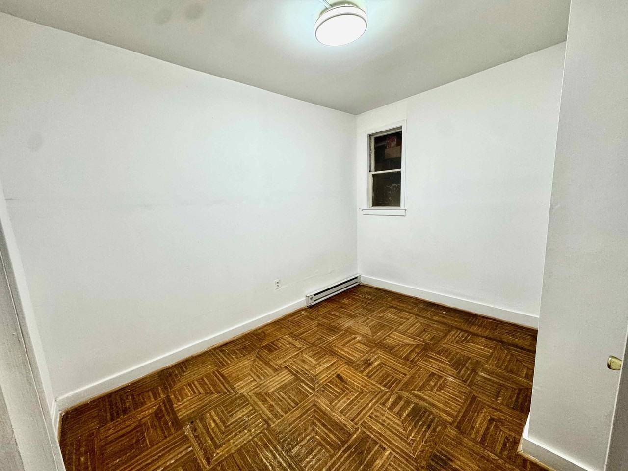 1013 N Charles St #2R - Photo 6 of 7