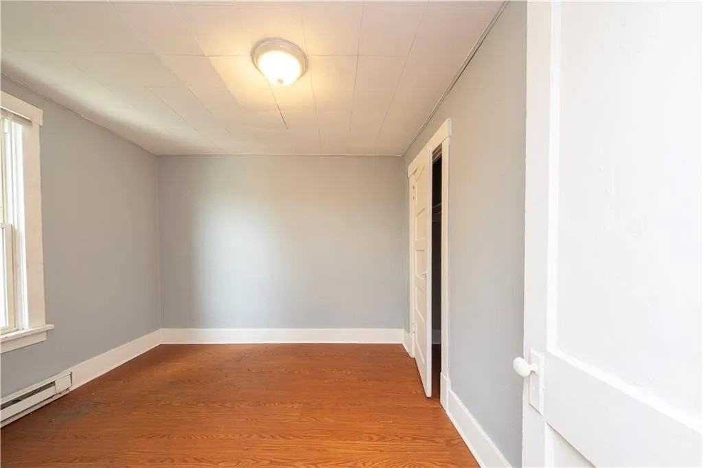 115 Spring St #3 - Photo 4 of 8