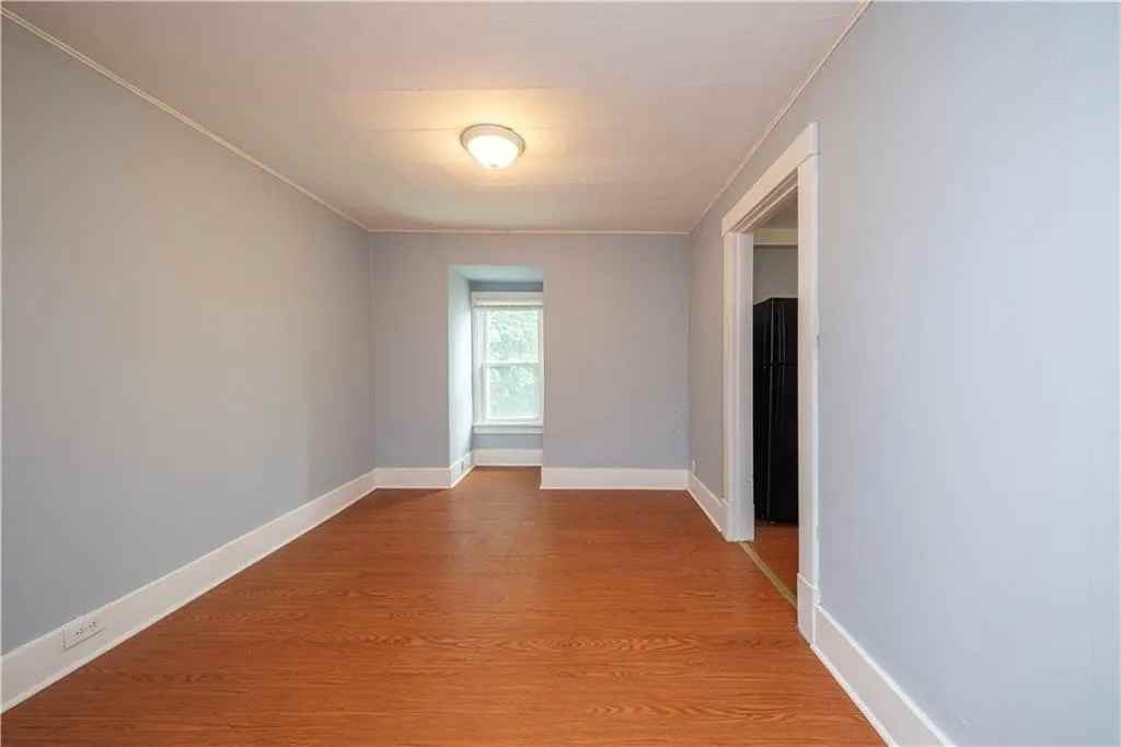 115 Spring St #3 - Photo 5 of 8