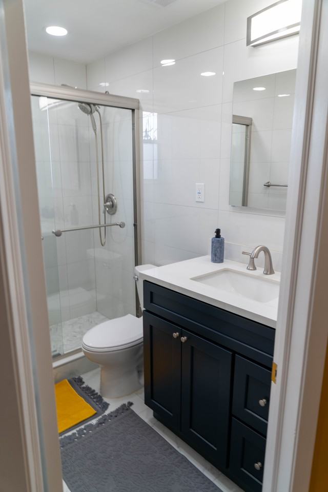 1042 E 93rd St #2ndFLAPT - Photo 6 of 11