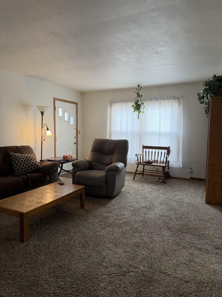 240 4th St E #1-2 - Photo 2 of 8