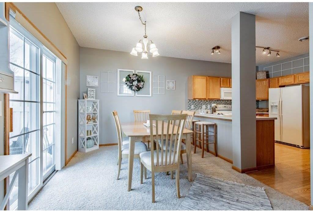 7634 Lachman Ave Ne - Photo 6 of 17