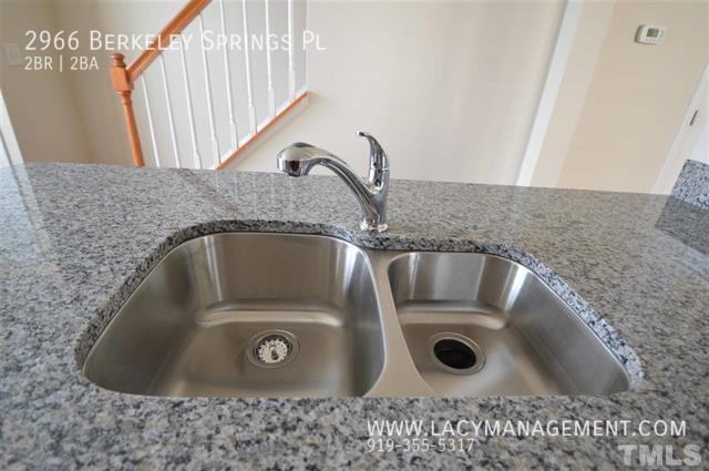 2966 Berkeley Springs Pl - Photo 7 of 24