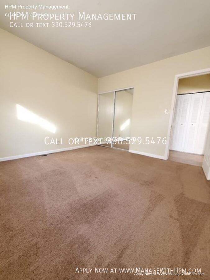 2387 Newton St - Photo 3 of 48