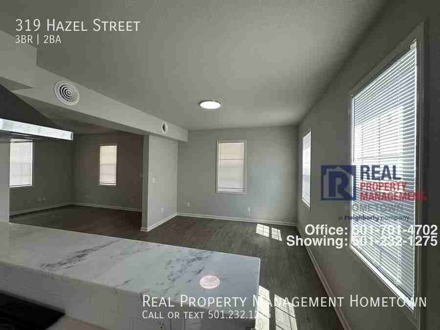 319 Hazel St - Photo 5 of 21