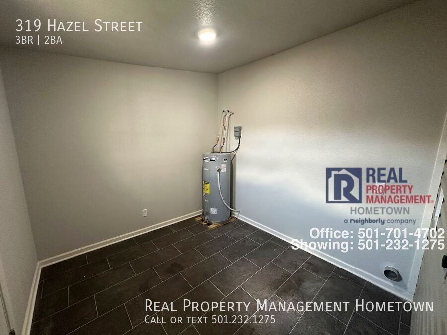 319 Hazel St - Photo 7 of 21