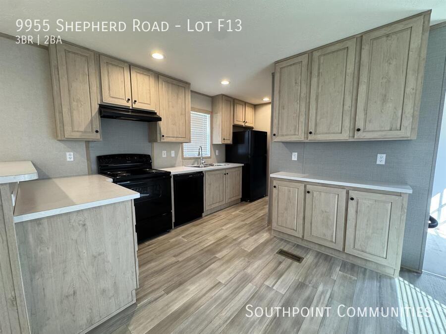 9955 Shepherd Rd - Photo 3 of 8
