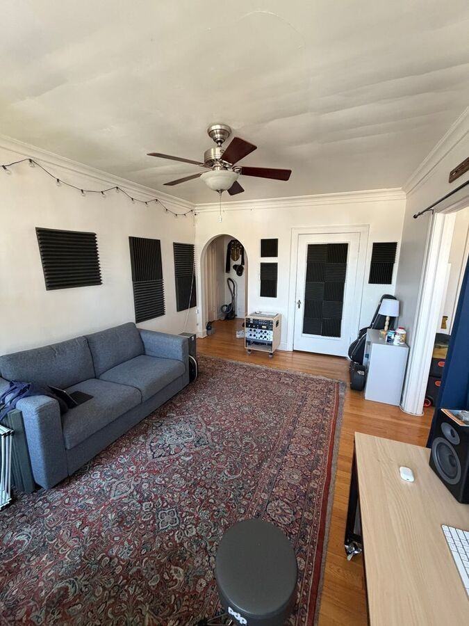 1112 Curtiss St #B2 - Photo 5 of 9