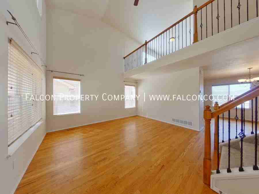 4055 Morning Glory Rd - Photo 2 of 28