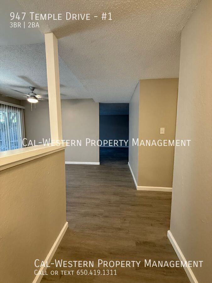 947 Temple Dr #1 - Photo 5 of 14