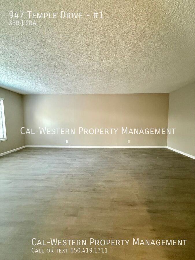 947 Temple Dr #1 - Photo 6 of 14