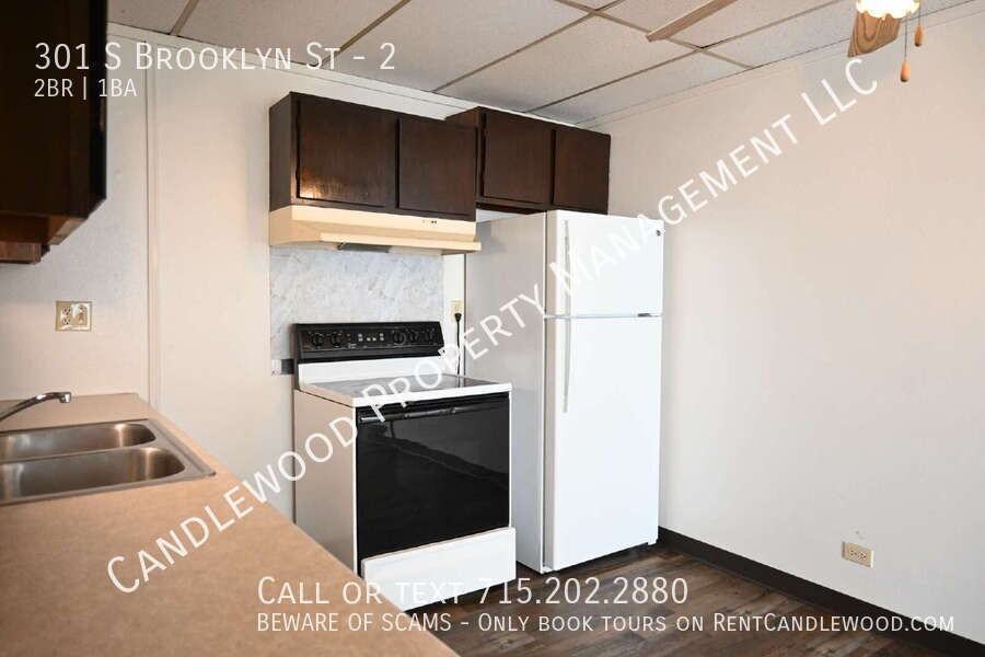 301 S Brooklyn St #2 - Photo 6 of 22