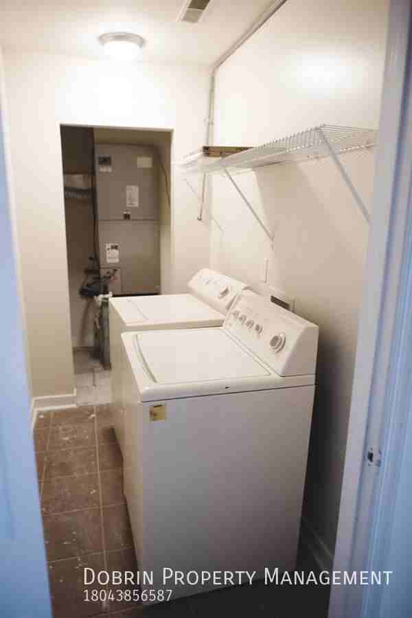 301 S Pine St #B - Photo 7 of 12