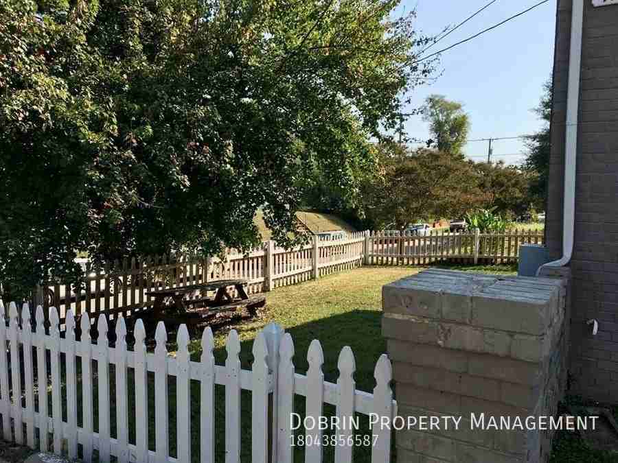 1919 Lakeview Ave #1 - Photo 4 of 15