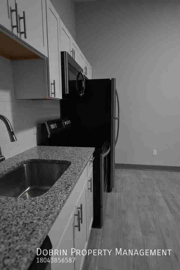 106 E Clay St #A - Photo 4 of 31