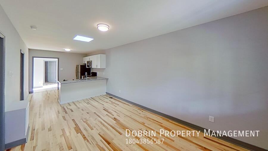 1816 Blair St - Photo 5 of 16