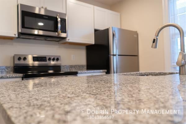 1809 Blair St - Photo 5 of 20