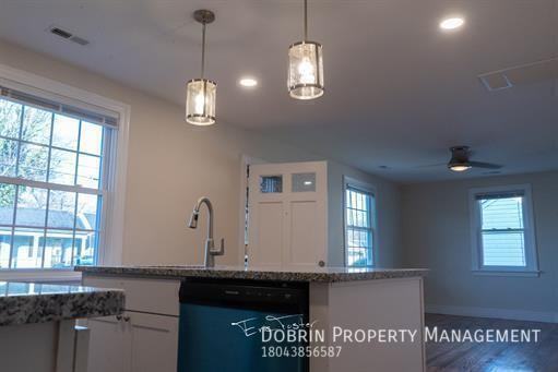 1809 Blair St - Photo 6 of 20