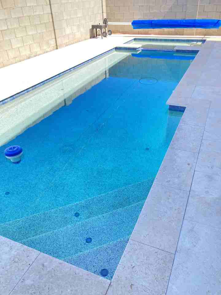 1224 W Howe St #NA - Photo 2 of 16