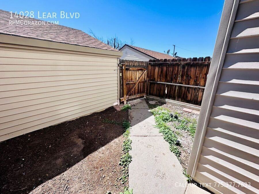 14028 Lear Blvd - Photo 2 of 19