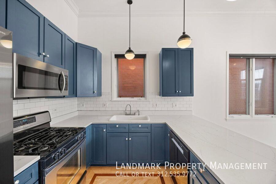 1755 N Artesian Ave #3 - Photo 2 of 23