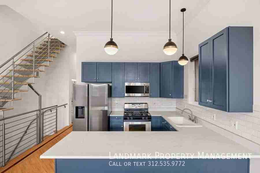 1755 N Artesian Ave #3 - Photo 4 of 23