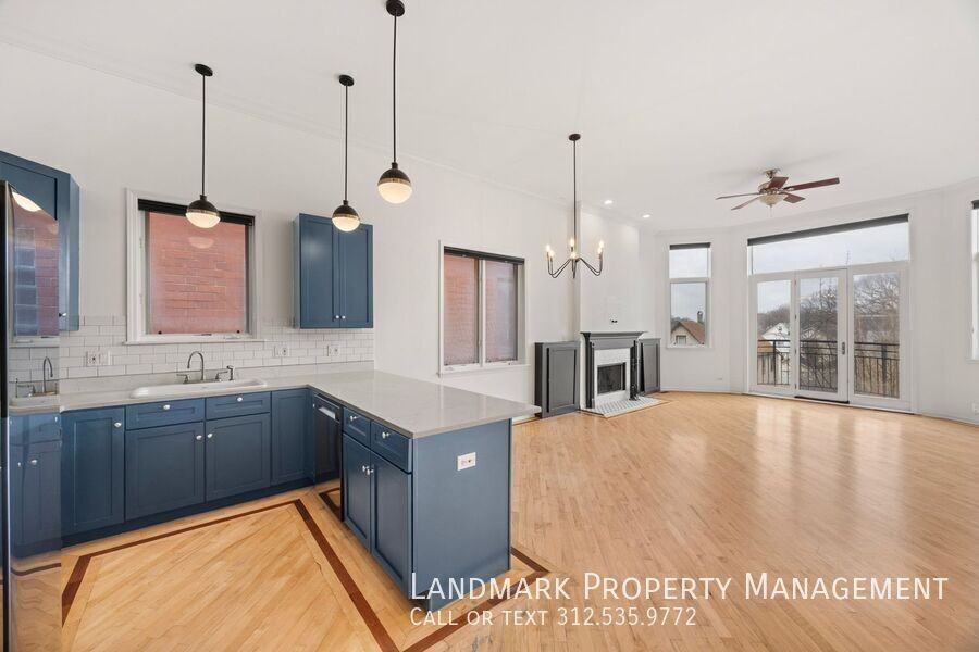 1755 N Artesian Ave #3 - Photo 5 of 23