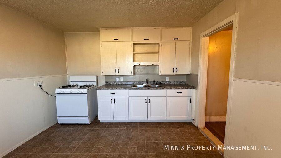 512 39th St - Photo 5 of 18