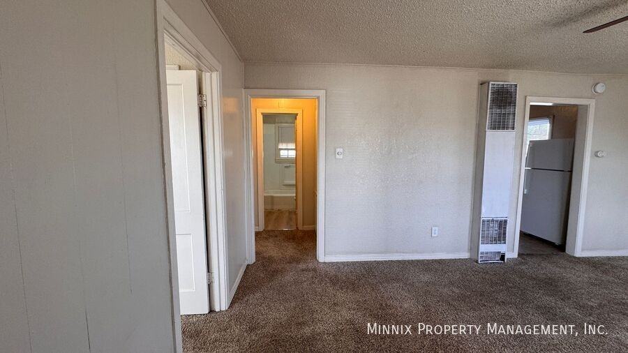 512 39th St - Photo 7 of 18