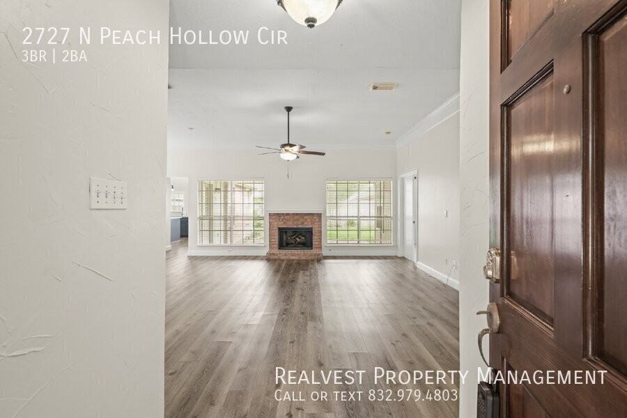 2727 N Peach Hollow Cir - Photo 2 of 17