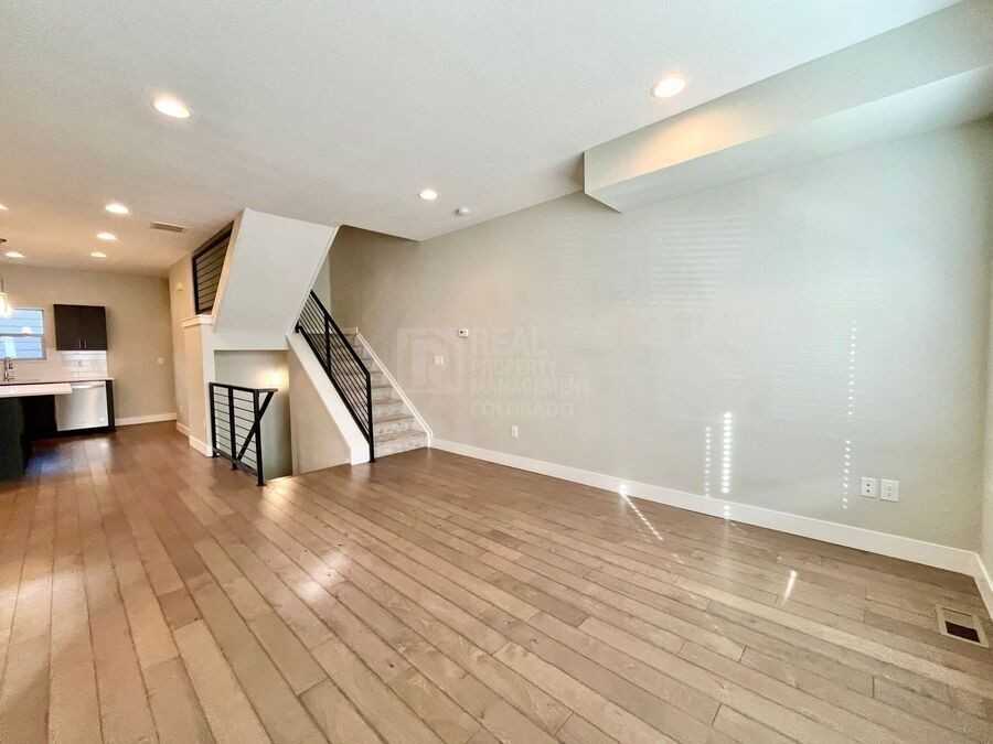 4411 E Jewell Ave - Photo 2 of 18