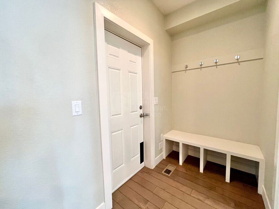 4411 E Jewell Ave - Photo 7 of 18