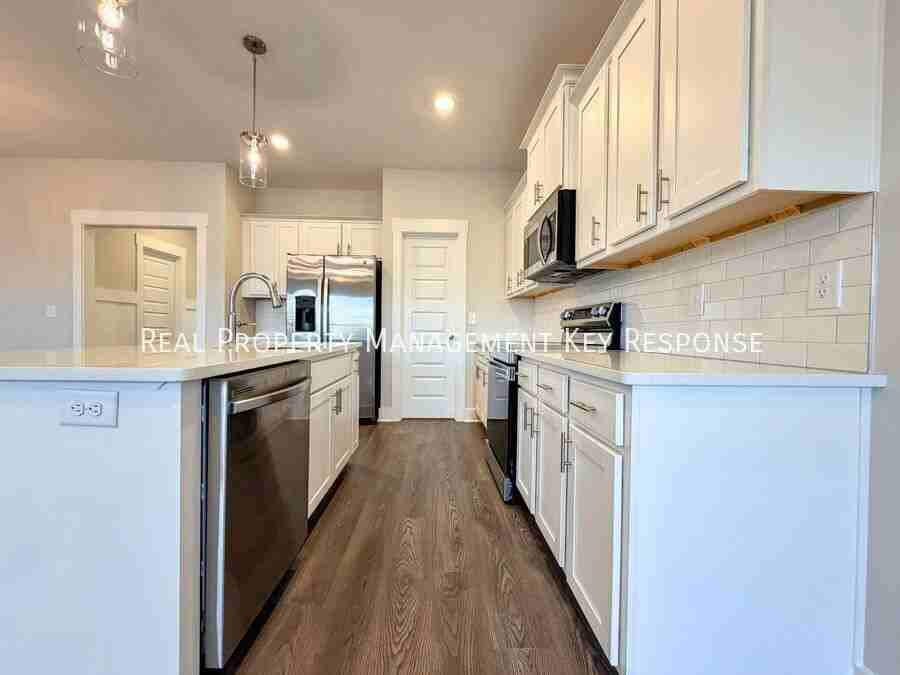 1429 Vanner Ct - Photo 5 of 19