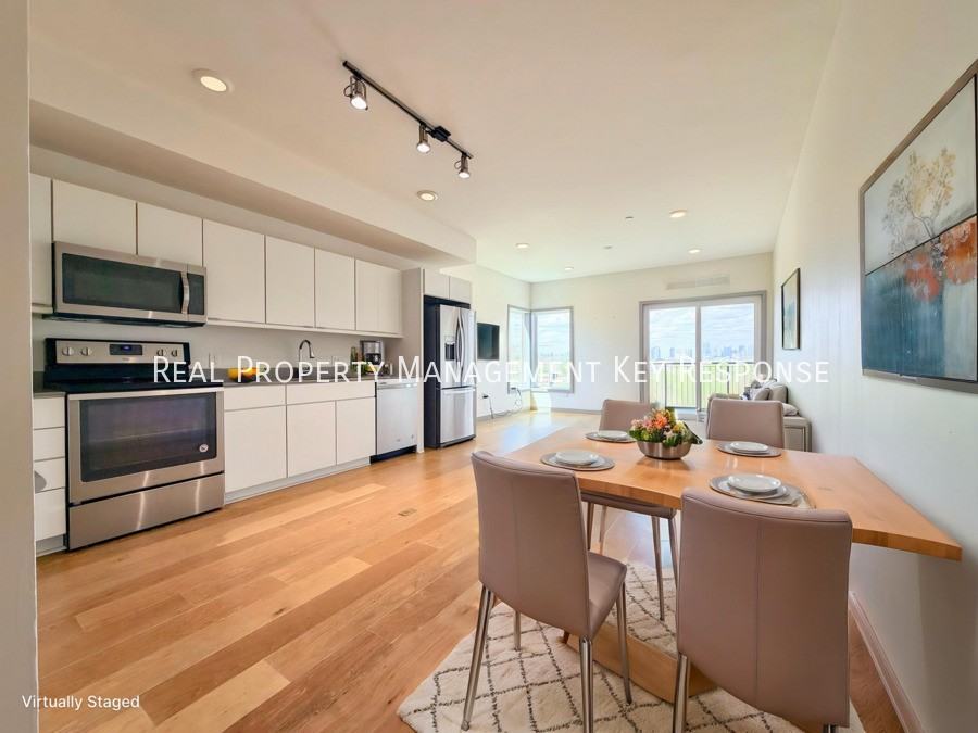 400 Herron Dr #305 - Photo 4 of 17