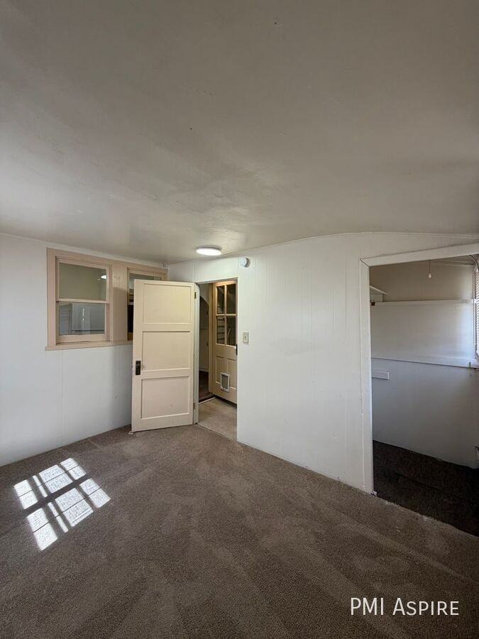 1116 Cleveland Ave - Photo 2 of 10