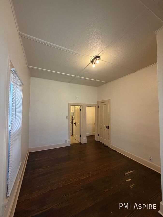 1116 Cleveland Ave - Photo 7 of 10