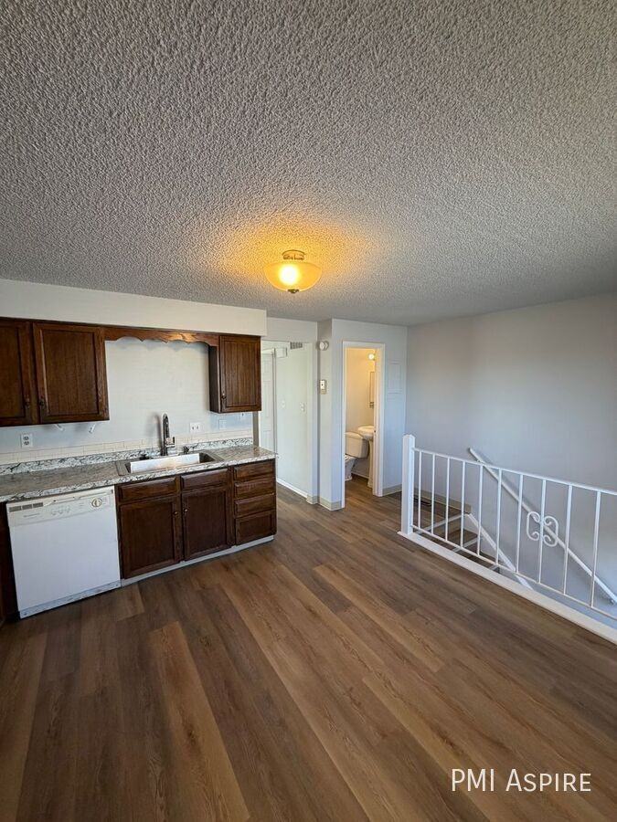 1840 Cambridge Dr #4 - Photo 7 of 14