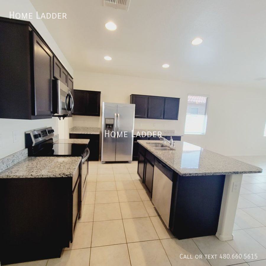 11239 E Sunflower Ct - Photo 2 of 22