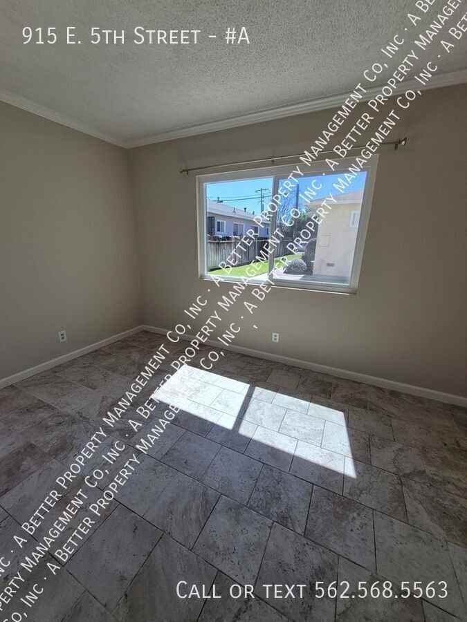 915 E 5th St #A - Photo 7 of 10