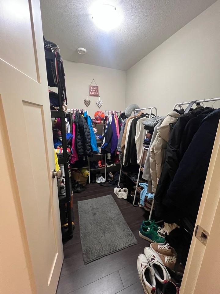 1388 Gabriola Drive - Photo 2 of 9