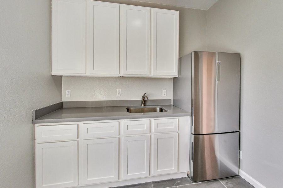 1000 18th St #16 - Photo 7 of 12