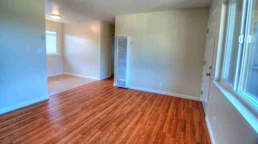 1758 S Grant St #04 - Photo 5 of 12