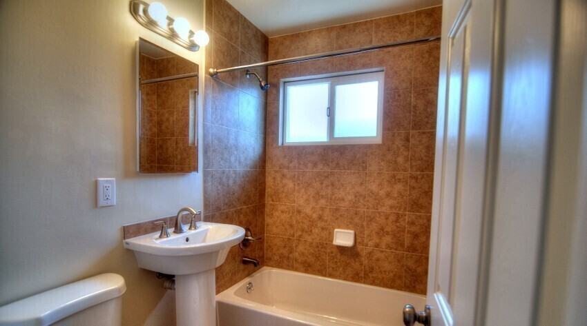 1758 S Grant St #04 - Photo 6 of 12