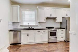 featured image of 628 Waverley St #B