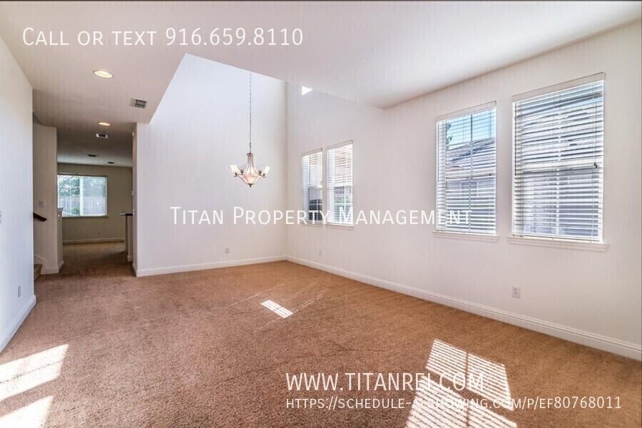 11737 Brook Valley Way - Photo 4 of 26