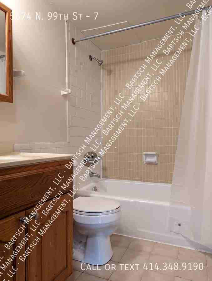 5674 N 99th St #7 - Photo 6 of 6