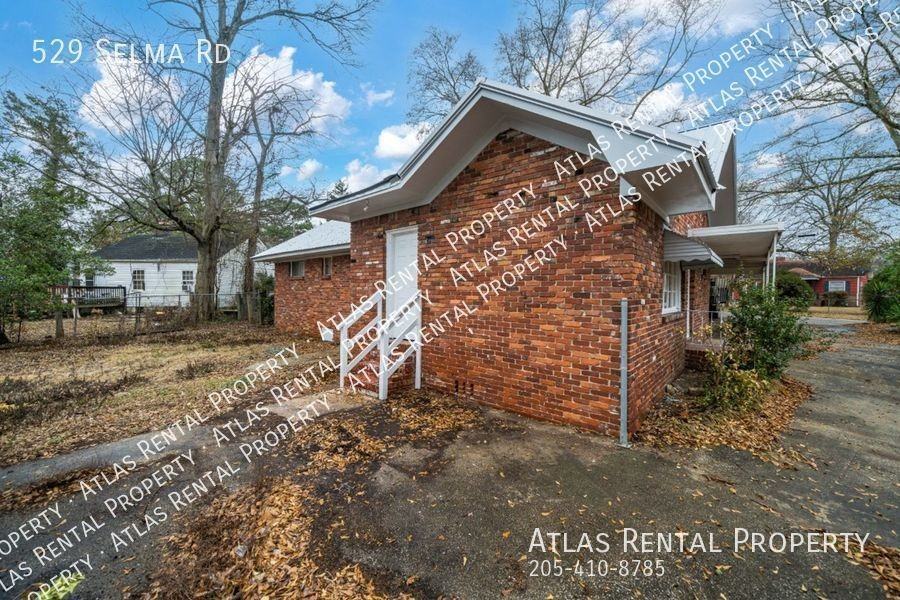 529 Selma Rd - Photo 4 of 24