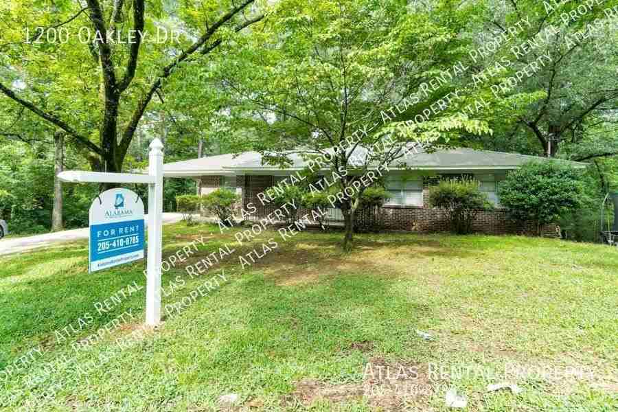 1200 Oakley Dr - Photo 3 of 30