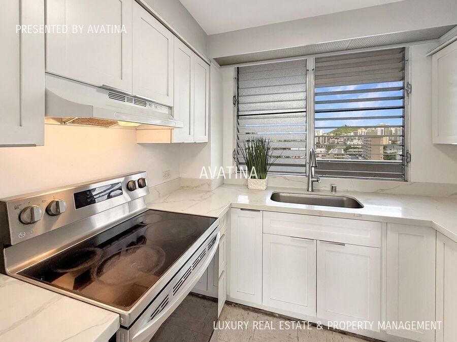 1212 Punahou St #705 - Photo 5 of 17